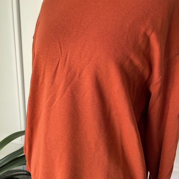 3/22 🧡 Garage Orange Sweatshirt - Picture 5 of 8